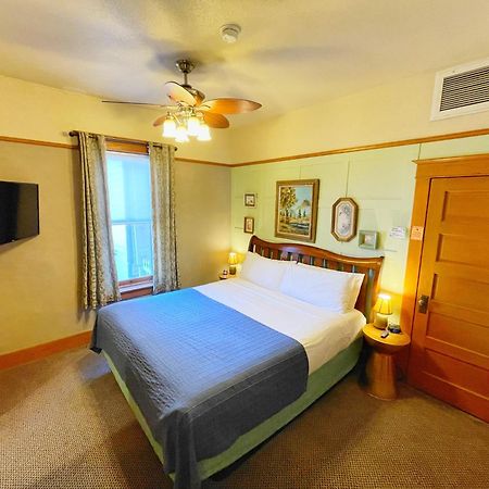 Hotel Vendome Prescott Buitenkant foto